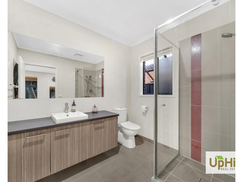 35 Datura Avenue, Cranbourne North VIC 3977