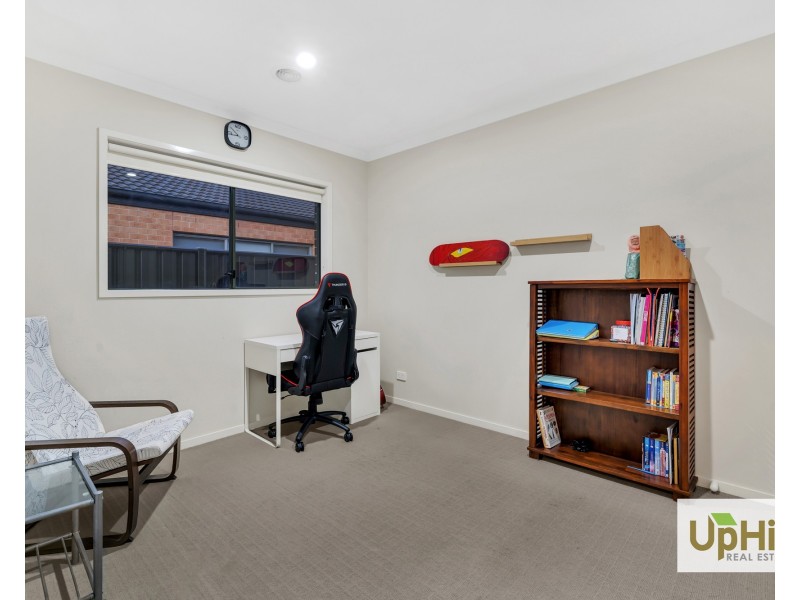 35 Datura Avenue, Cranbourne North VIC 3977