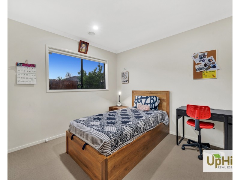 35 Datura Avenue, Cranbourne North VIC 3977