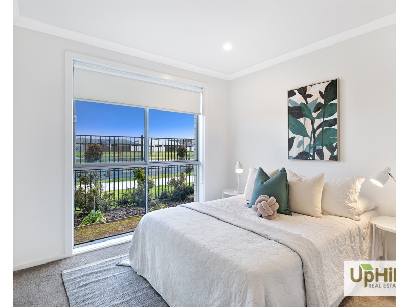 21 Nunkeri Court, Clyde North VIC 3978