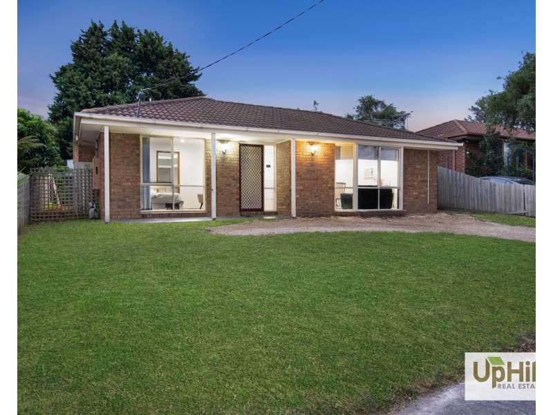 61 Courtenay Avenue, Cranbourne North VIC 3977