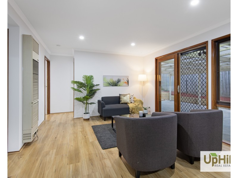 61 Courtenay Avenue, Cranbourne North VIC 3977