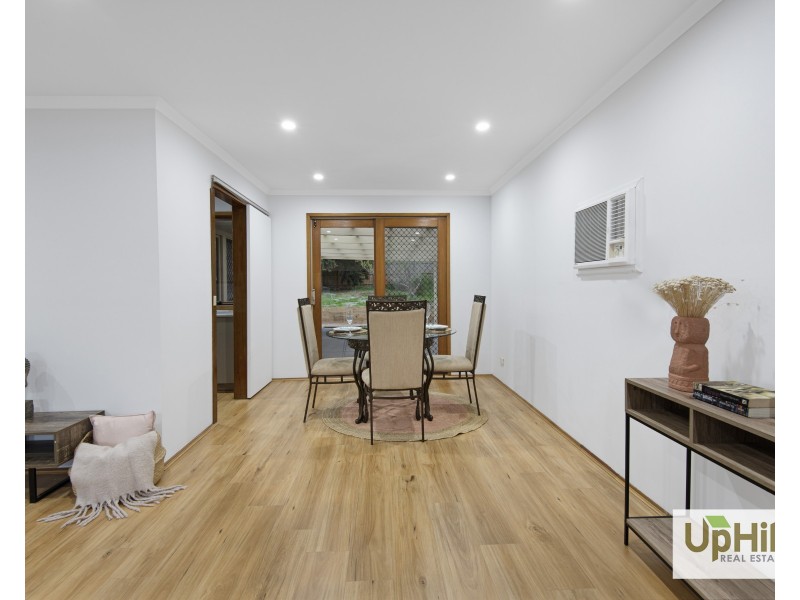 61 Courtenay Avenue, Cranbourne North VIC 3977