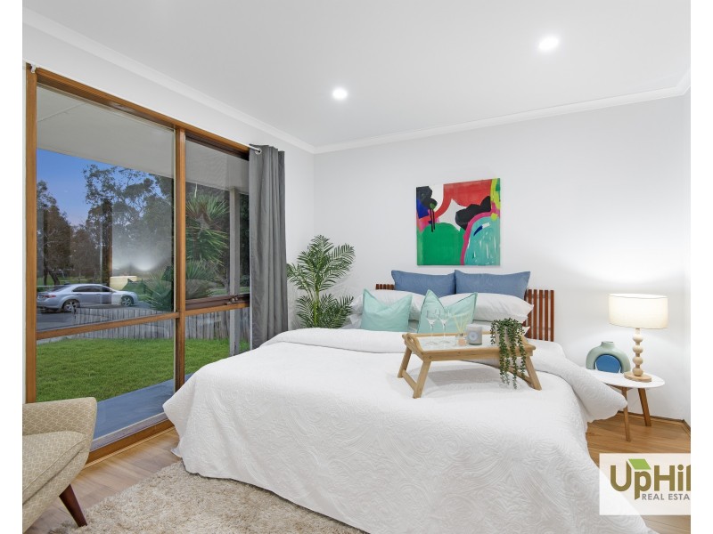 61 Courtenay Avenue, Cranbourne North VIC 3977
