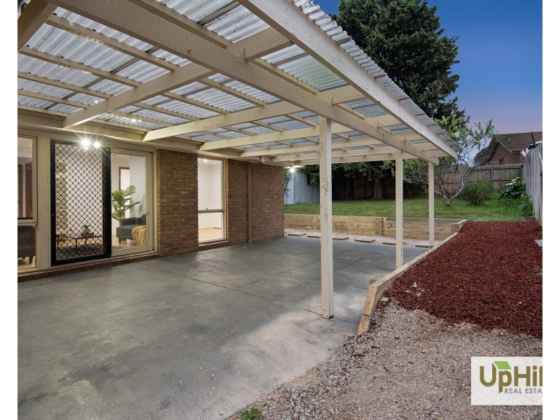 61 Courtenay Avenue, Cranbourne North VIC 3977