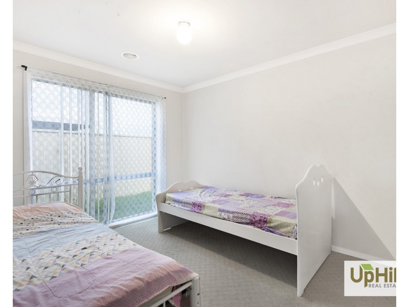 130 Blue Horizons Way, Pakenham VIC 3810