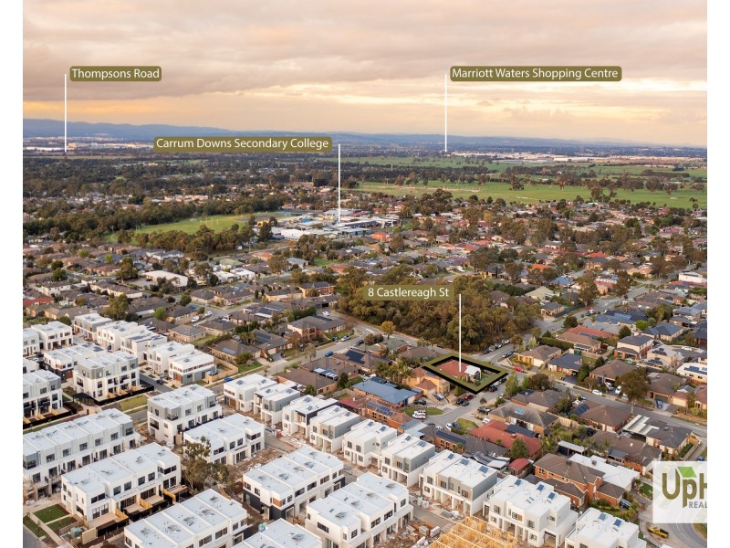 8 Castlereagh Street, Carrum Downs VIC 3201