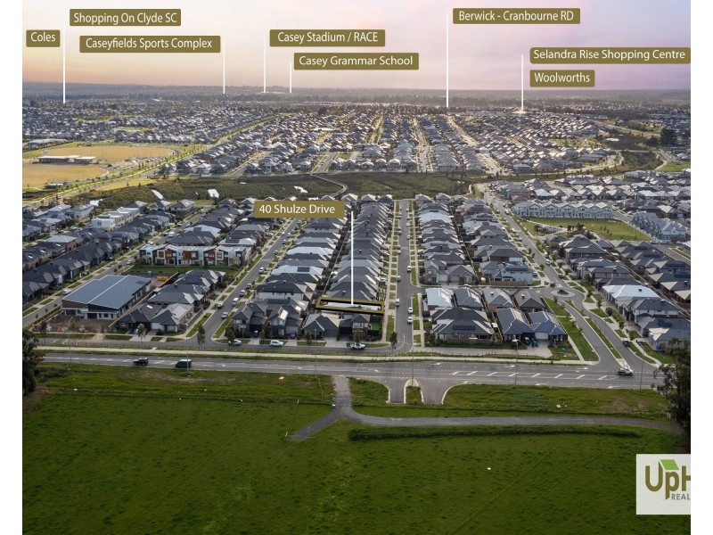 40  Shulze Drive, Clyde North VIC 3978