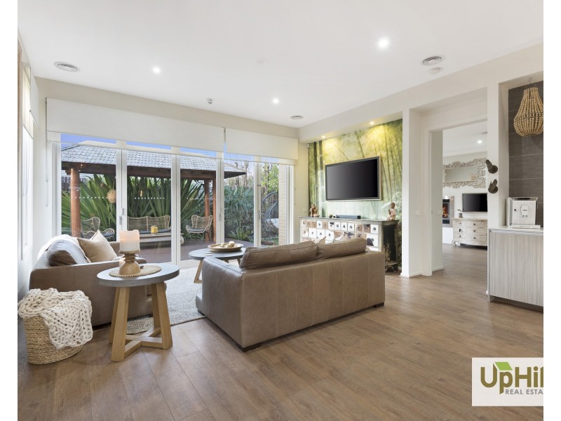 66  Prendergast Avenue, Cranbourne East VIC 3977