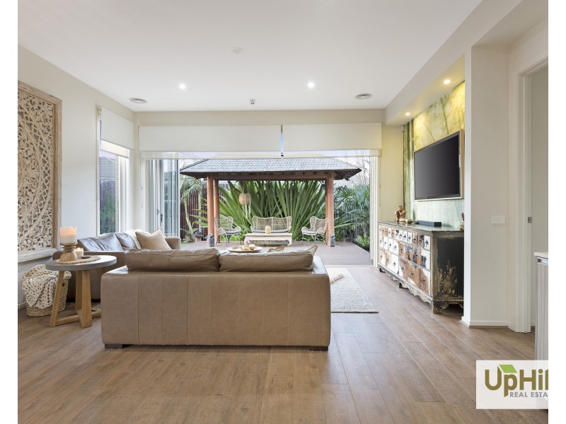 66  Prendergast Avenue, Cranbourne East VIC 3977