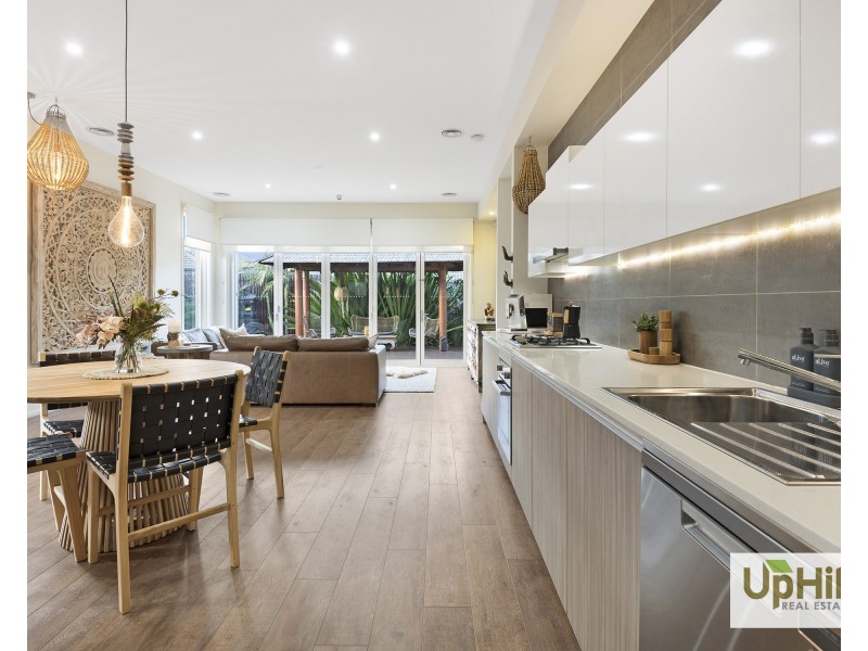 66  Prendergast Avenue, Cranbourne East VIC 3977