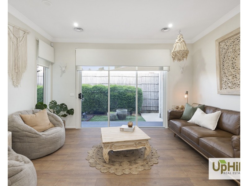 66  Prendergast Avenue, Cranbourne East VIC 3977