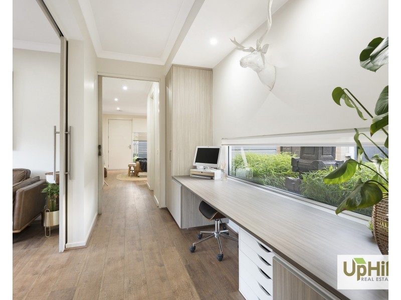 66  Prendergast Avenue, Cranbourne East VIC 3977