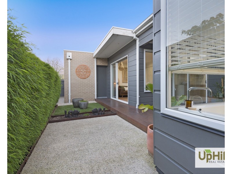 66  Prendergast Avenue, Cranbourne East VIC 3977