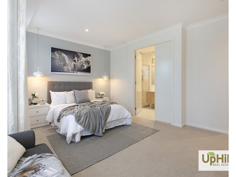 4 Callow Avenue, Clyde North VIC 3978