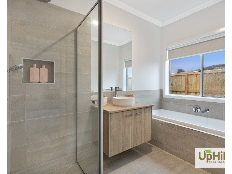 9 Alloway Street, Lang Lang VIC 3984