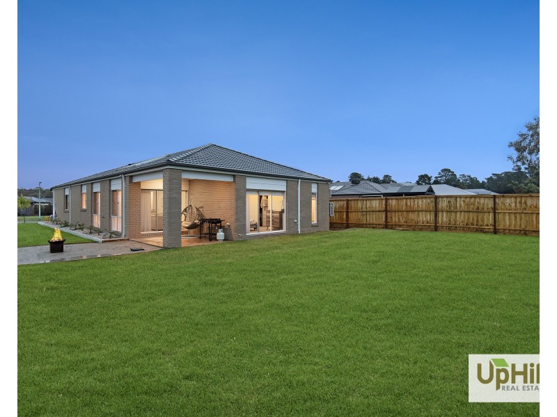 9 Alloway Street, Lang Lang VIC 3984