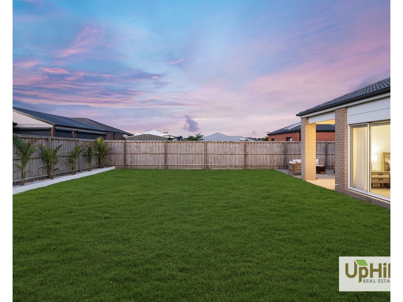 9 Alloway Street, Lang Lang VIC 3984