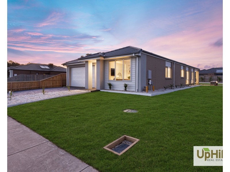 9 Alloway Street, Lang Lang VIC 3984