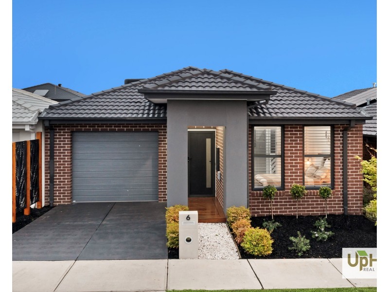6 Keskadale Way, Clyde North VIC 3978