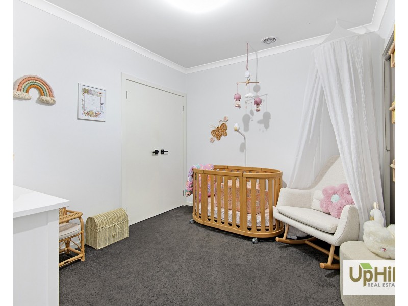 6 Keskadale Way, Clyde North VIC 3978