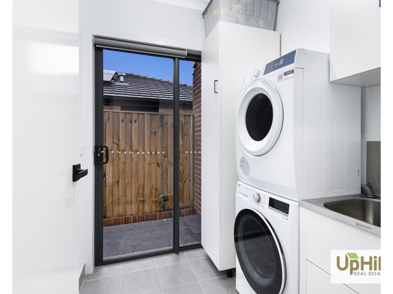 6 Keskadale Way, Clyde North VIC 3978