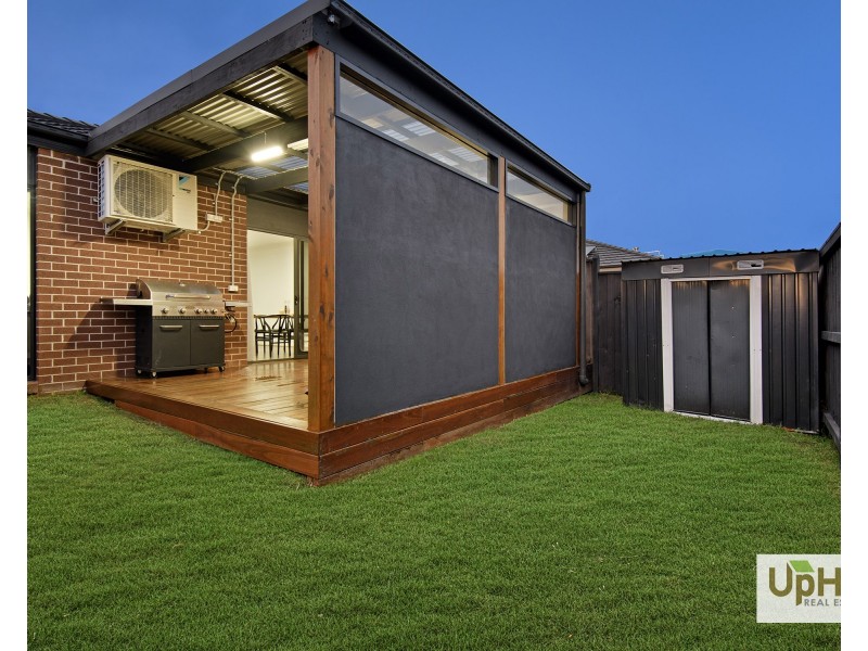 6 Keskadale Way, Clyde North VIC 3978