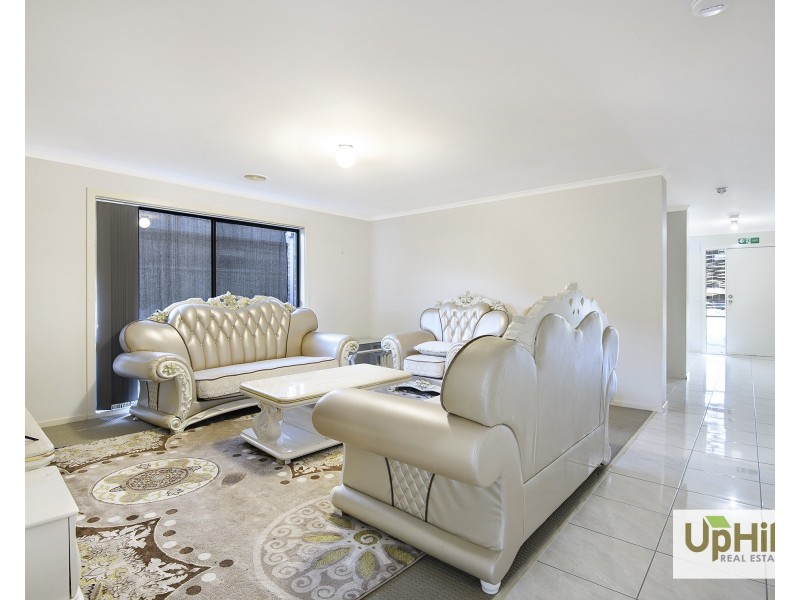 9 Salvia Avenue, Pakenham VIC 3810