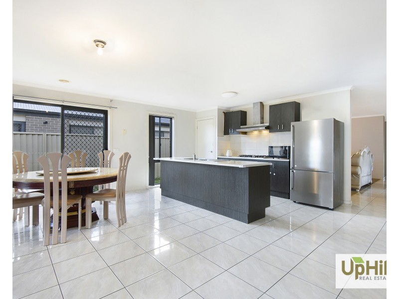 9 Salvia Avenue, Pakenham VIC 3810