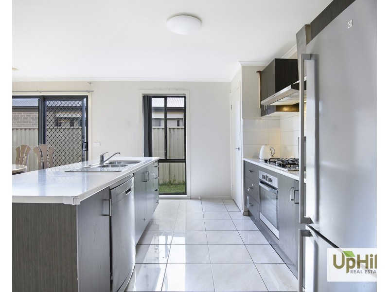 9 Salvia Avenue, Pakenham VIC 3810