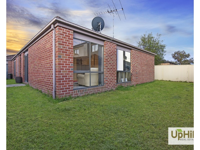 9 Salvia Avenue, Pakenham VIC 3810