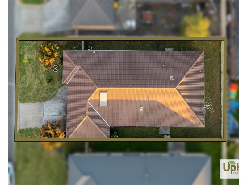 9 Salvia Avenue, Pakenham VIC 3810