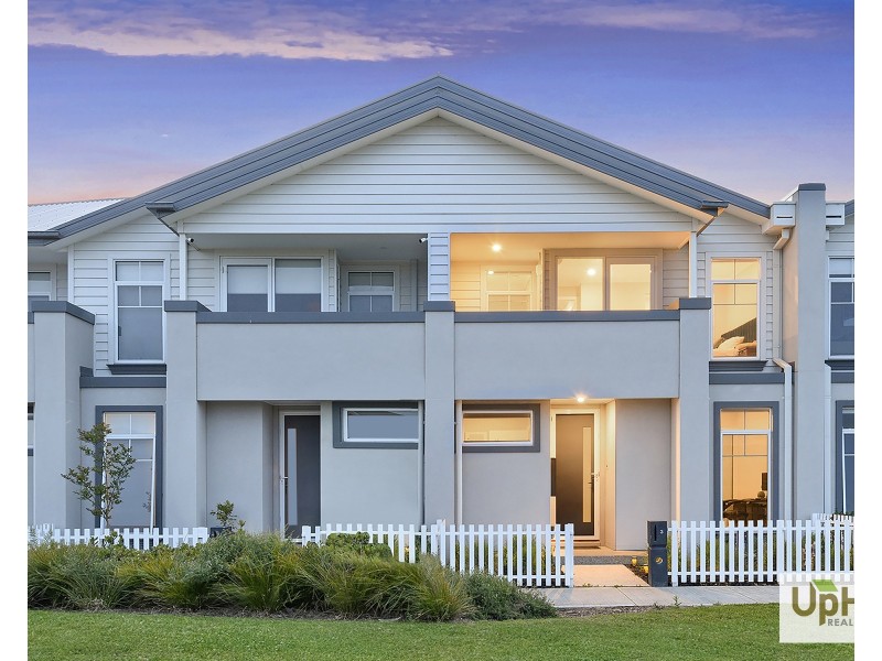 3 Hacienda Lane, Clyde North VIC 3978