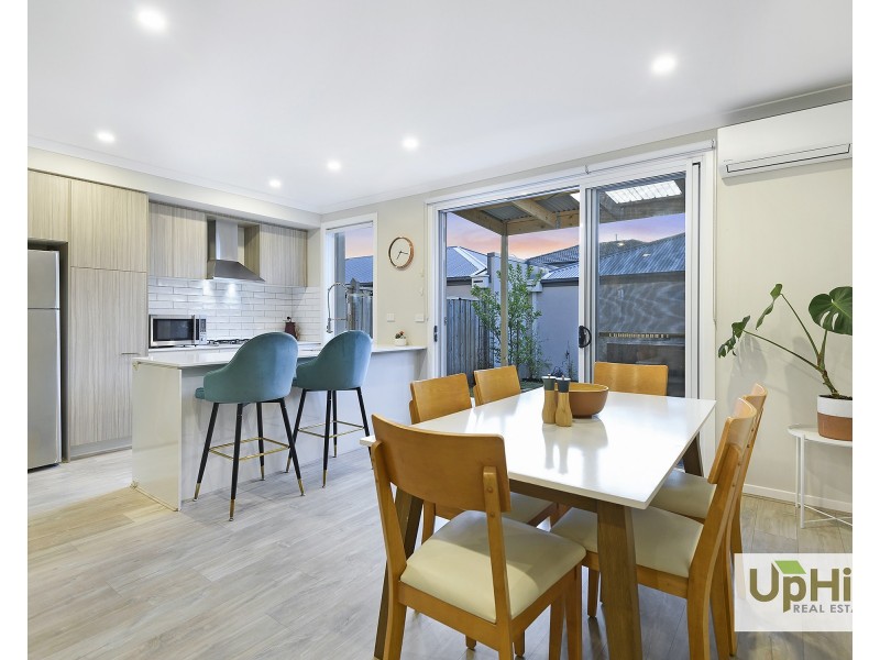 3 Hacienda Lane, Clyde North VIC 3978