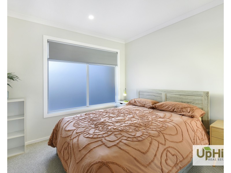 3 Hacienda Lane, Clyde North VIC 3978