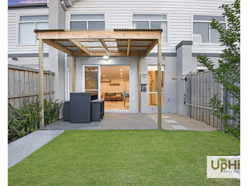 3 Hacienda Lane, Clyde North VIC 3978