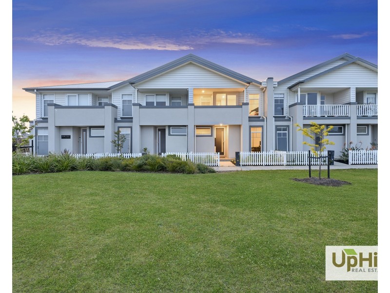 3 Hacienda Lane, Clyde North VIC 3978