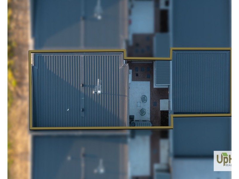 10 Monterey Loop, Clyde VIC 3978