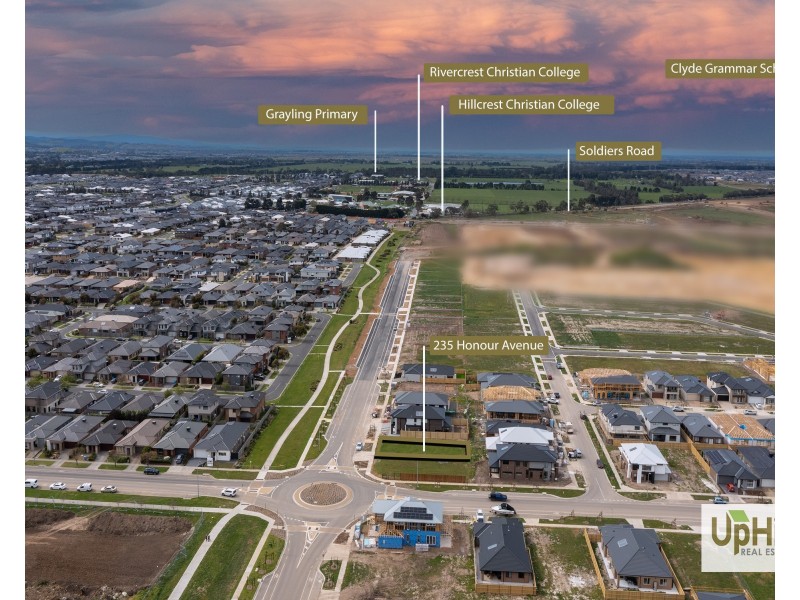 235 Honour Avenue, Clyde North VIC 3978