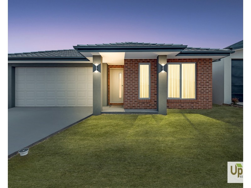 10 Ember Street, Clyde VIC 3978