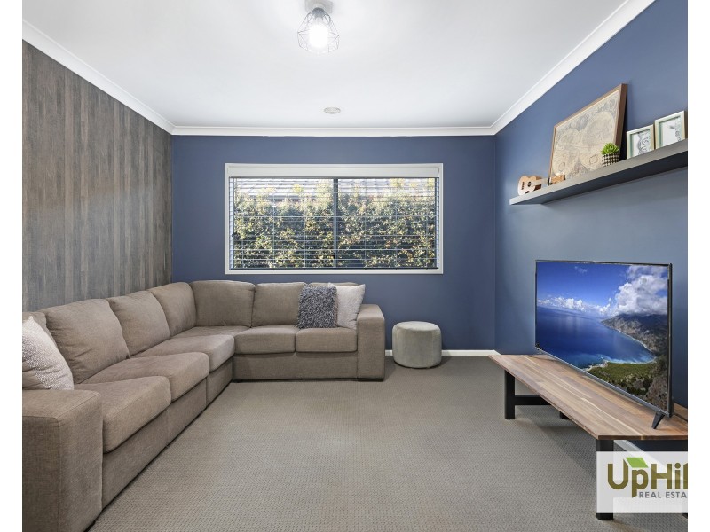 42 Karabair Street, Clyde North VIC 3978