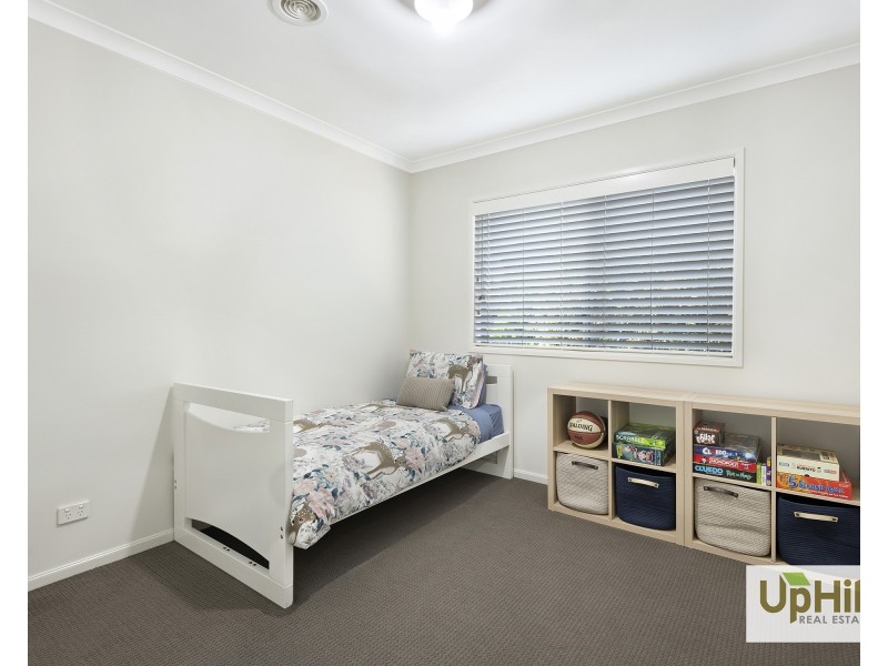 42 Karabair Street, Clyde North VIC 3978