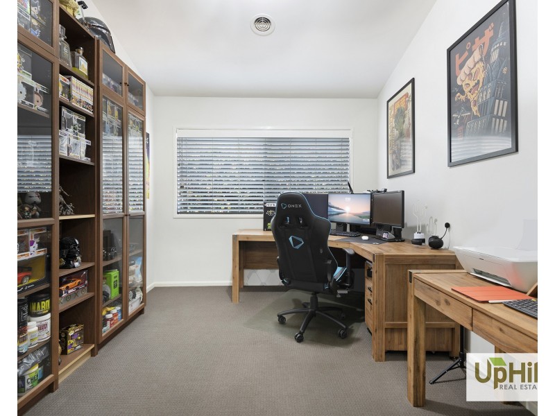 42 Karabair Street, Clyde North VIC 3978