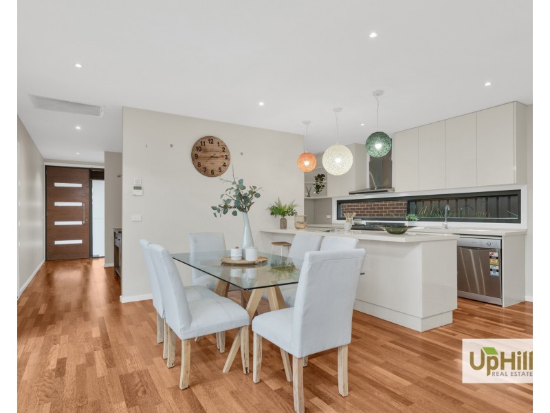 24 Salerno Way, Clyde North VIC 3978