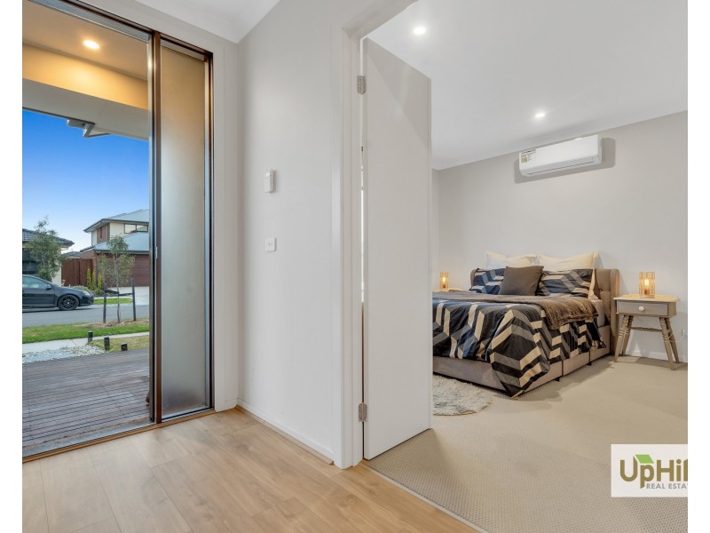 15 Sutil Drive, Clyde North VIC 3978