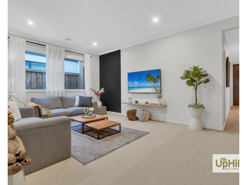 15 Sutil Drive, Clyde North VIC 3978