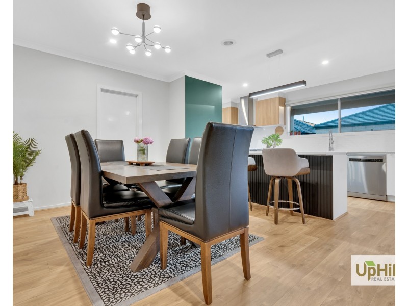 15 Sutil Drive, Clyde North VIC 3978
