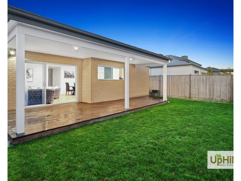 15 Sutil Drive, Clyde North VIC 3978