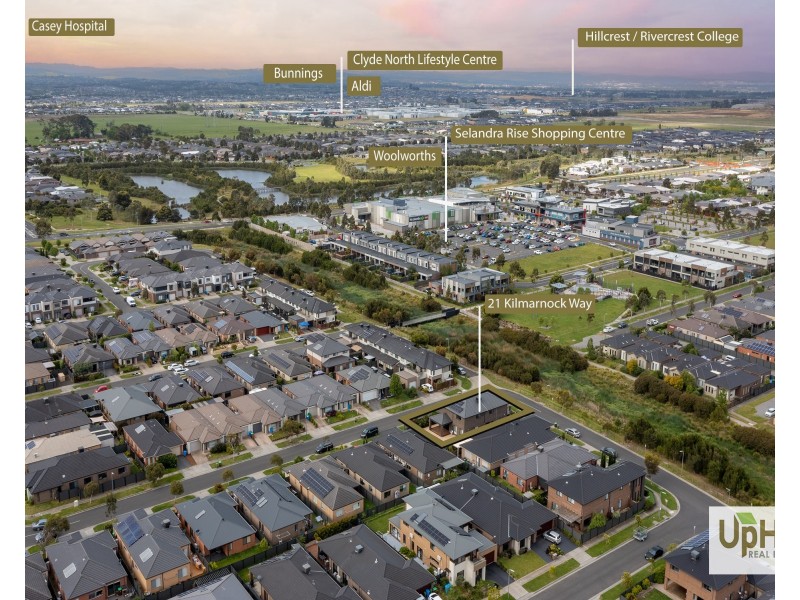 21 Kilmarnock Way, Clyde North VIC 3978