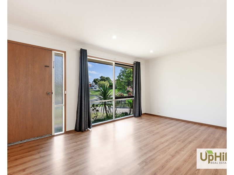 31 Courtenay Avenue, Cranbourne North VIC 3977